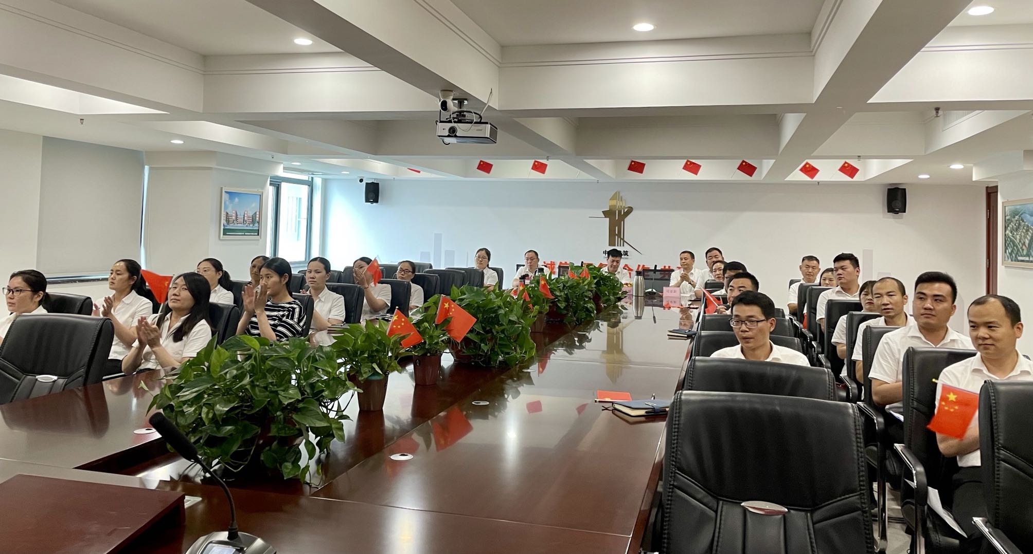 1624609567819583.jpg 1624609567819583.jpg